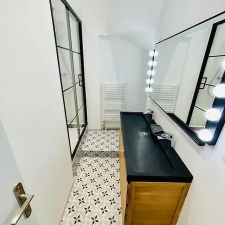 Grand 2 Pieces Au Coeur Du Centre Historique アパート *