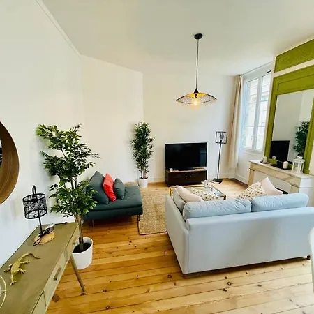 Grand 2 Pieces Au Coeur Du Centre Historique Apartamento Bordéus