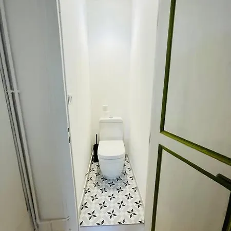 Appartement Grand 2 Pièces Au Coeur Du Centre Historique
