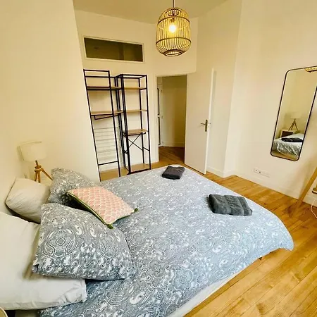 Appartement Grand 2 Pièces Au Coeur Du Centre Historique